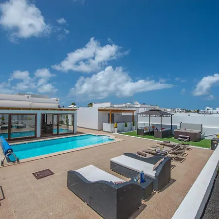 Bonilla Con Piscina Climatizada Y Jacuzzi * Playa Blanca