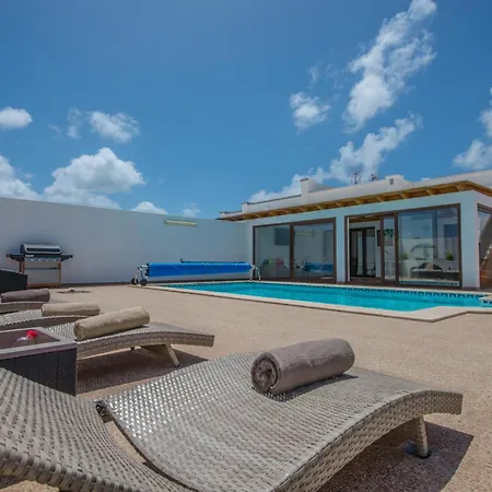 Casa Bonilla Con Piscina Climatizada Y Jacuzzi Playa Blanca (Lanzarote)